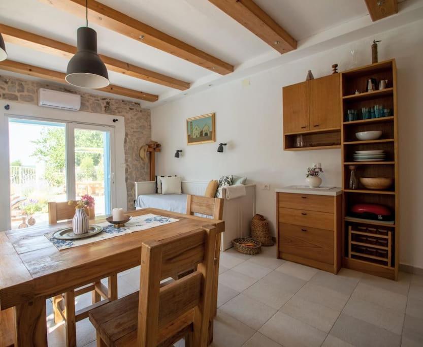 Stone House Kula Milica Villa Mala Cista Exterior photo