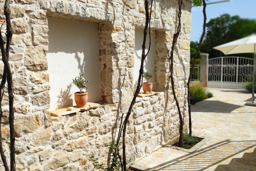 Stone House Kula Milica Villa Mala Cista Exterior photo